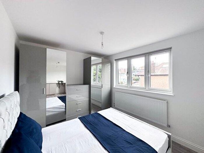 1 Bedroom Flat To Rent In Dollis Hill Avenue, NW2
