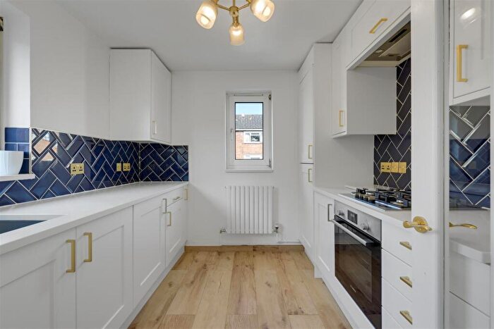 1 Bedroom Flat To Rent In Holloway Road, East Ham, E6