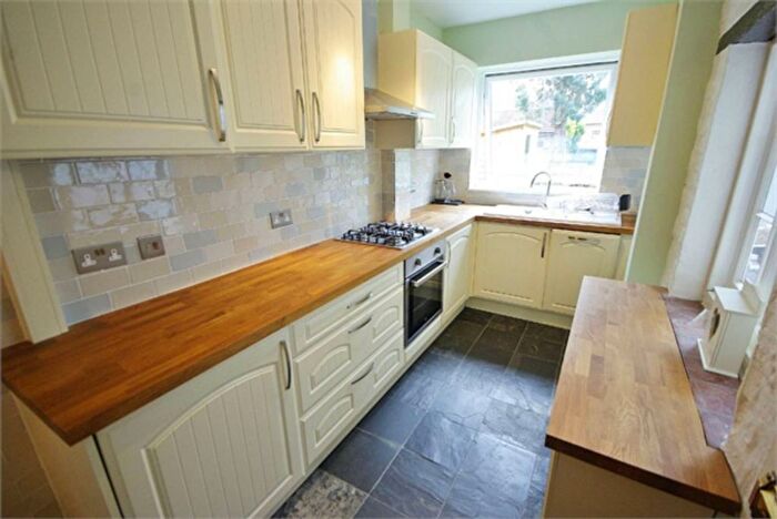 2 Bedroom End Of Terrace House To Rent In Park Road, Bushey, WD23