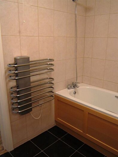 1 Bedroom Flat To Rent In South Downs, Redruth, Cornwall, TR15