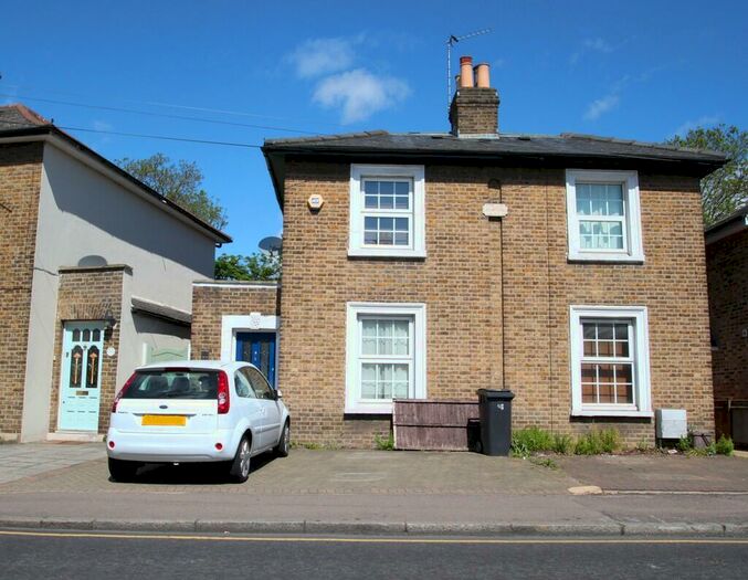 4 Bedroom Semi-Detached House To Rent In Hawks Road, Kingston Upon Thames, KT1