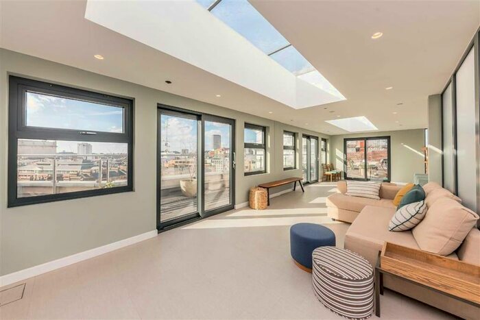 4 Bedroom Flat To Rent In Kingsway, London, WC2B