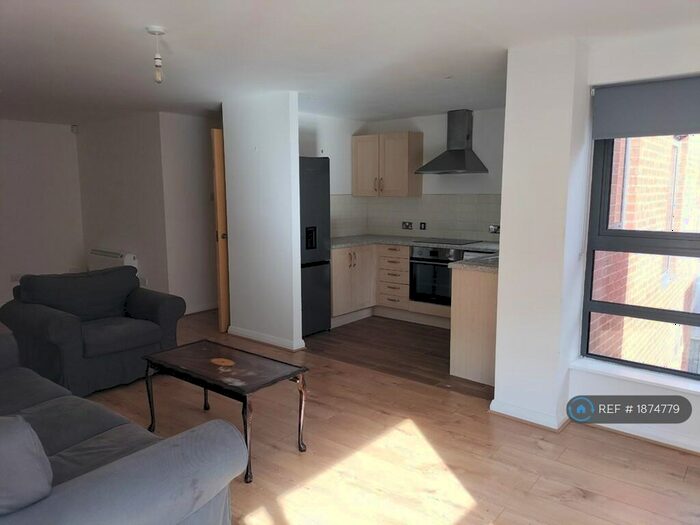 1 Bedroom Flat To Rent In Madison Square, Liverpool, L1