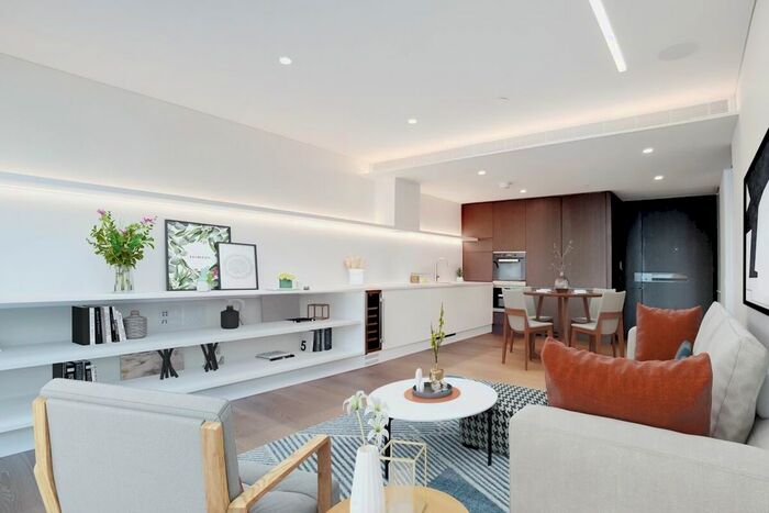 1 Bedroom Flat To Rent In Rathbone Place, London, W1T