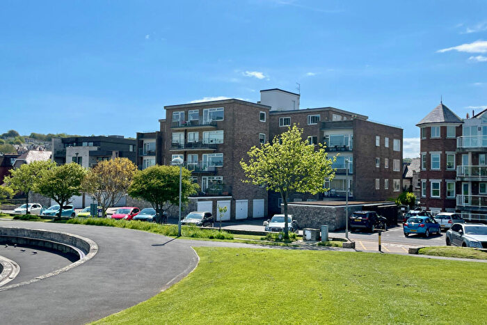 2 Bedroom Flat For Sale In Rempstone Road, Swanage, BH19