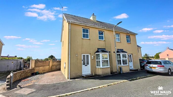 3 Bedroom Semi-Detached House For Sale In Victoria Court, Neyland, Milford Haven, SA73
