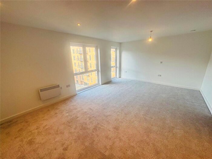 1 Bedroom Flat To Rent In Ordsall Lane, Salford, Greater Manchester, M5