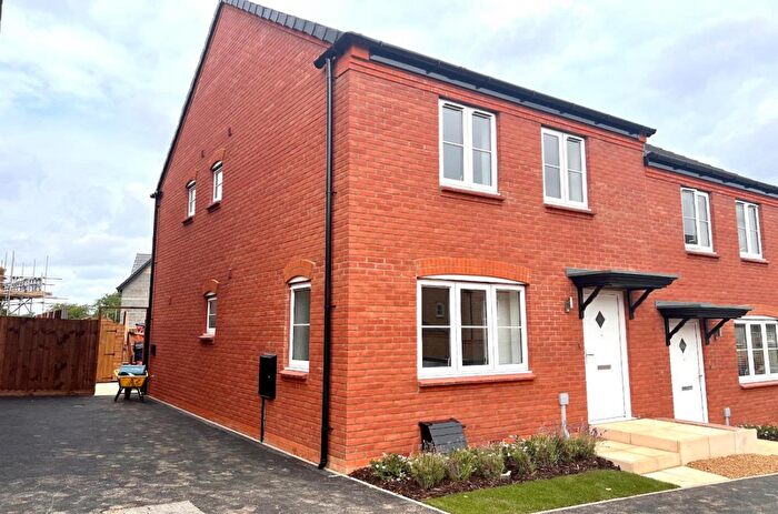 2 Bedroom Semi Detached House To Rent In Ramfield Crescent, Collingtree Park, Northampton, NN4
