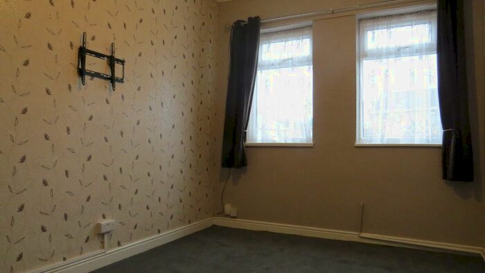 3 Bedroom End Of Terrace House To Rent In Askern Road, Bentley, Doncaster, DN5