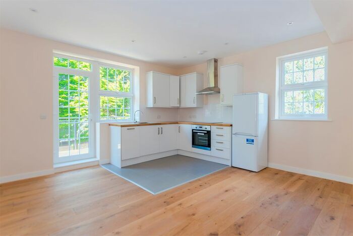 1 Bedroom Flat To Rent In Springfield House, Hayes End Road, Hayes, UB4