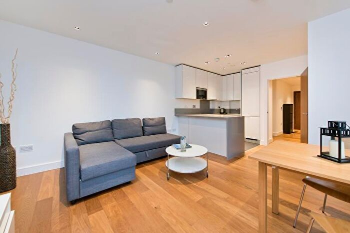 1 Bedroom Flat To Rent In Skyline House, Dickens Yard, Longfield Avenue, Ealing, London, W5