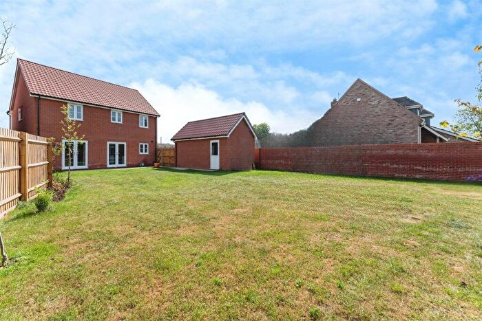 4 Bedroom Detached House For Sale In Perch Chase, Soham, Ely, CB7