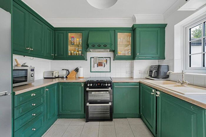 3 Bedroom Terraced House For Sale In Martin Bowes Road, Eltham, London, SE9