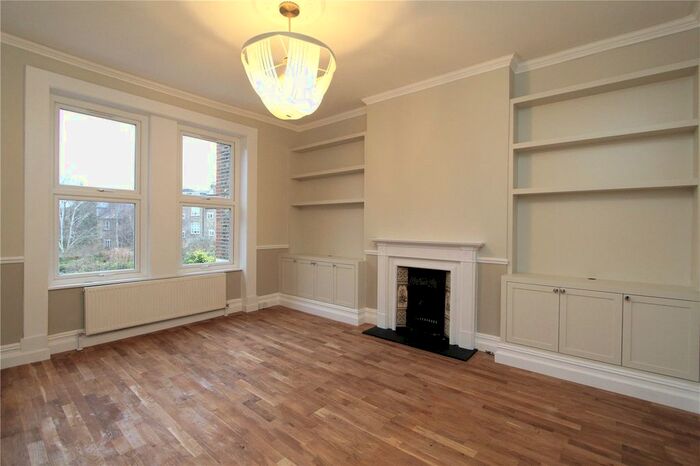 2 Bedroom Flat To Rent In Emanuel Avenue, London, W3