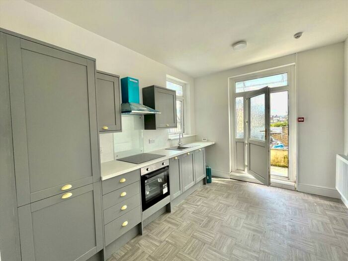 1 Bedroom Flat To Rent In Heysham Road, Lancaster, Morecambe, LA3