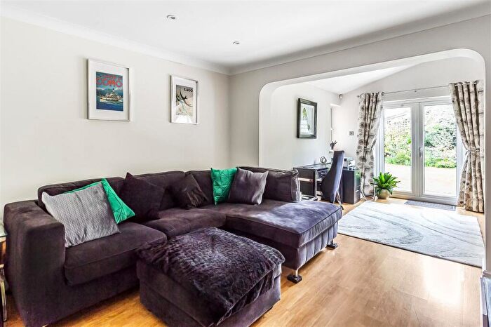 4 Bedroom Detached House For Sale In Oldfield Gardens, Ashtead, KT21