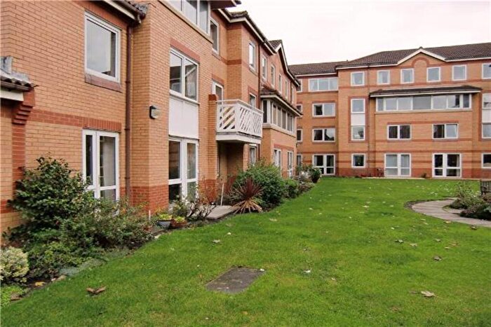 1 Bedroom Retirement Property To Rent In Poplar Court, Kings Road, Lytham St Annes, FY8