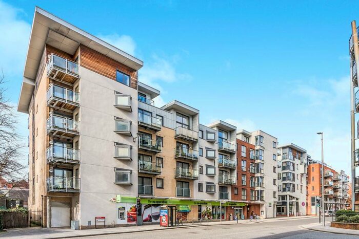 2 Bedroom Apartment To Rent In Castle Place, High Street, Southampton, SO14