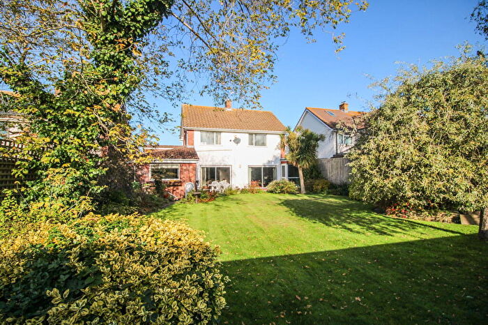 3 Bedroom Detached House For Sale In Stoneyfields, Easton-in-Gordano, Bristol, BS20