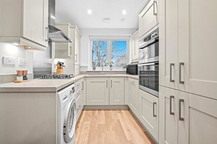 3 Bedroom Terraced House To Rent In Blandford Forum, DT11