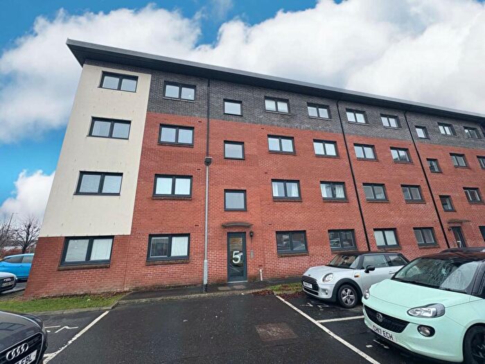 2 Bedroom Flat To Rent In Mulberry Crescent, Renfrew, PA4