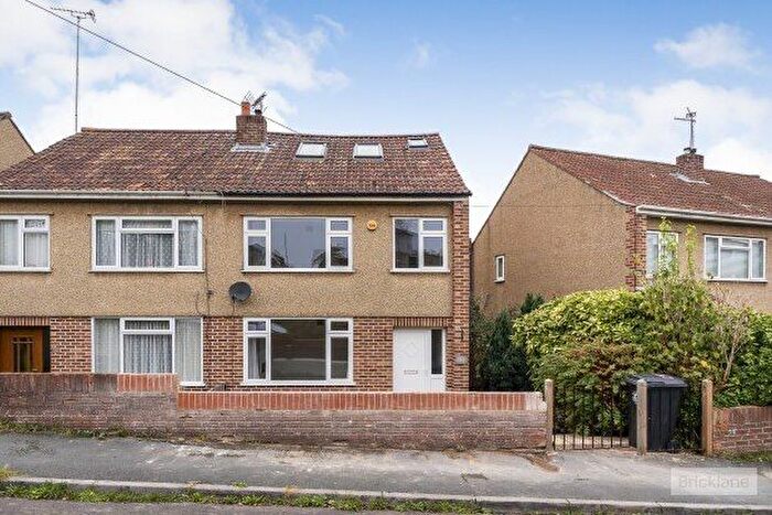 4 Bedroom Semi-Detached House To Rent In Birchwood Road, Bristol, BS4