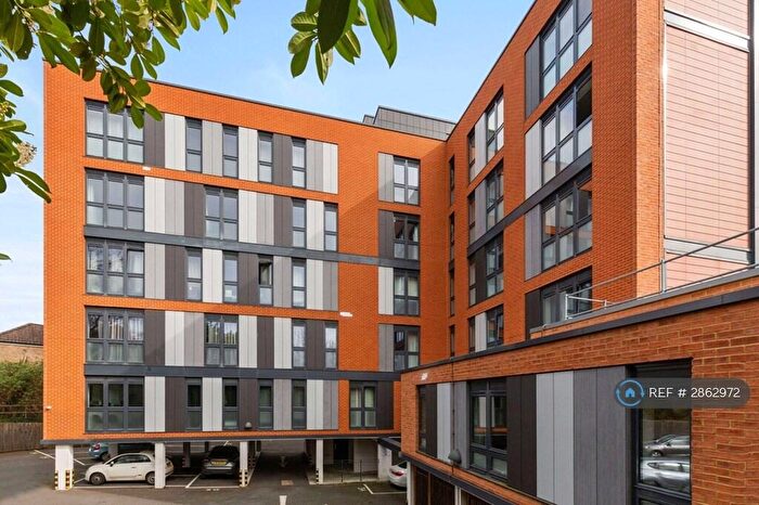 2 Bedroom Flat To Rent In Vista House, Dorking, RH4