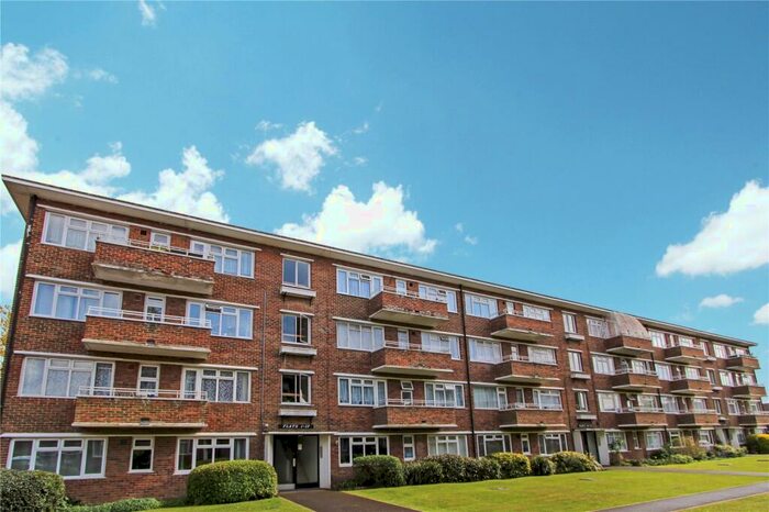 1 Bedroom Apartment To Rent In Lumsden Mansions, Shirley Road, Southampton, Hampshire, SO15