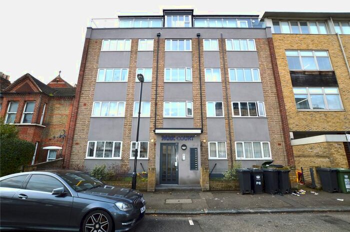 2 Bedroom Flat To Rent In Knighton Park Road, London, SE26