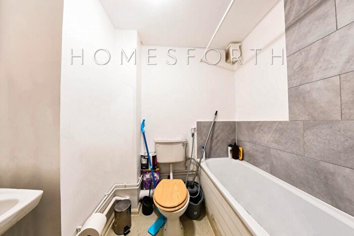 1 Bedroom Flat For Sale In Draycott Close, Cricklewood, NW2
