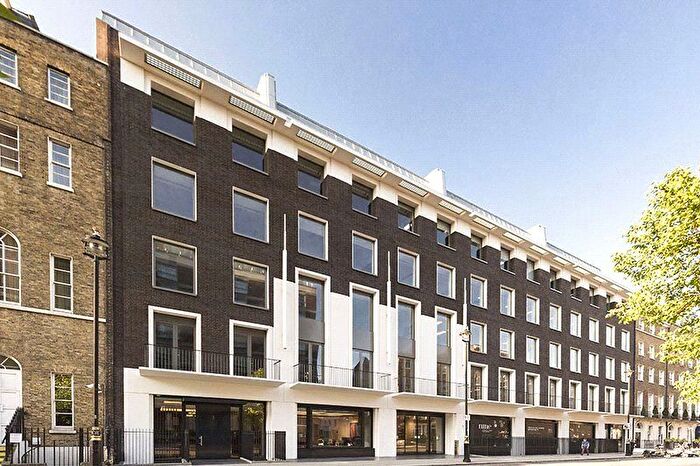 3 Bedroom Flat To Rent In Seymour Street, Marylebone, London, W1H