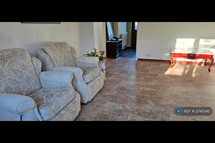 4 Bedroom Semi Detached House To Rent In Applegarth Avenue, Guildford, GU2