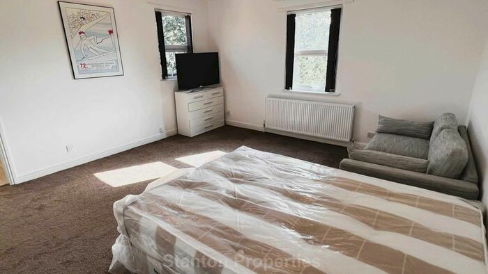 1 Bedroom Studio To Rent In Clyde Road, West Didsbury, M20