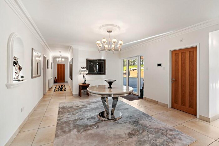 4 Bedroom Detached Bungalow For Sale In Caistor St. Edmund, Norwich, NR14