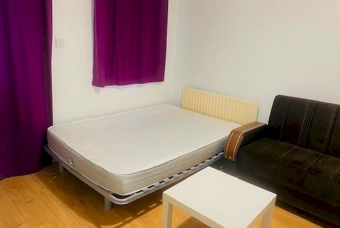 Studio To Rent In 55 Park Avenue, London NW10