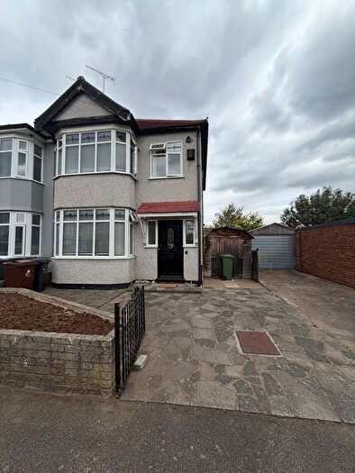 3 Bedroom End Terrace House To Rent In Horace Avenue, Romford, RM7