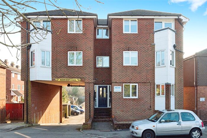 1 Bedroom Flat To Rent In Brook Road, Tunbridge Wells, TN2