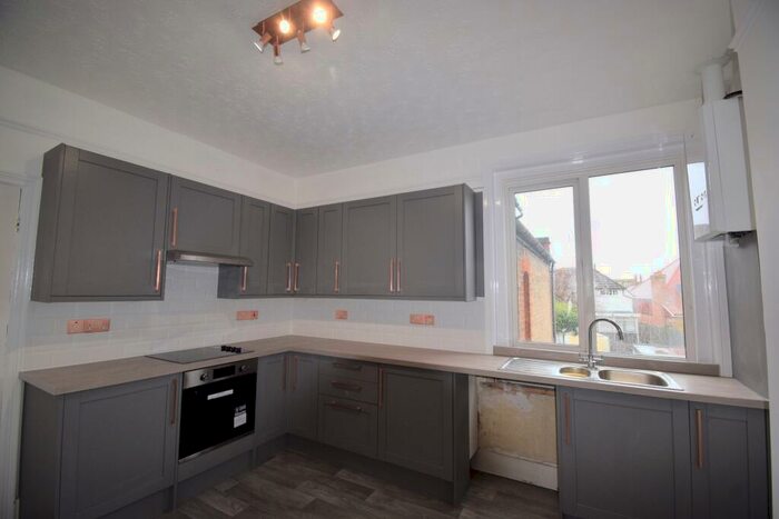 3 Bedroom Flat To Rent In Connaught Avenue, Frinton-on-Sea, CO13