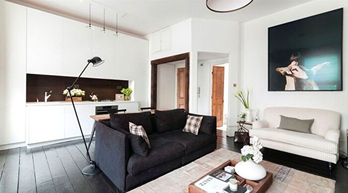 1 Bedroom Flat To Rent In Westbourne Park Road, Notting Hill, W11