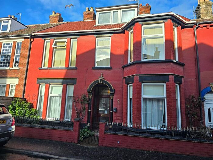 6 Bedroom Terraced House For Sale In Albany Road, Great Yarmouth, NR31