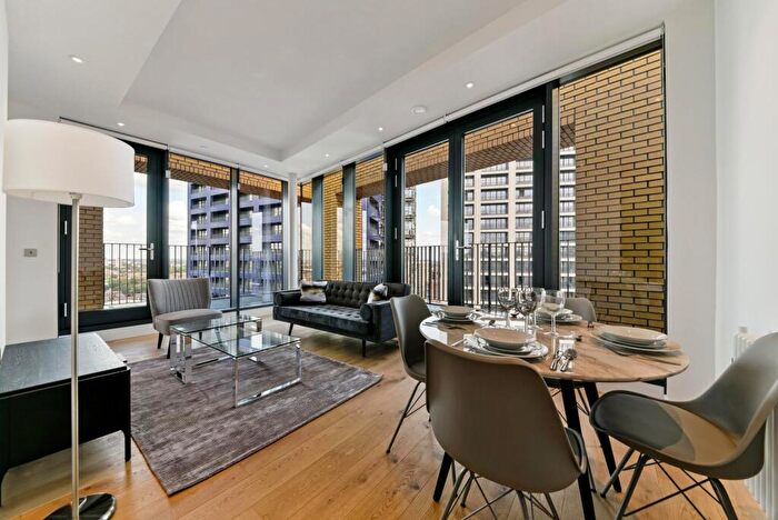 1 Bedroom Apartment To Rent In Amelia House, London City Island, London, E14