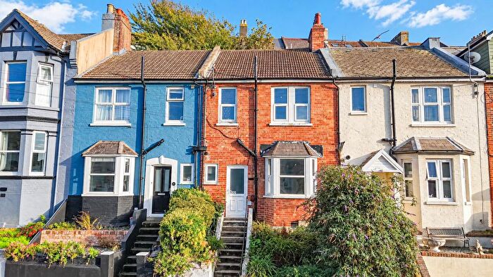 3 Bedroom Terraced House For Sale In Emmanuel Road, Hastings, TN34