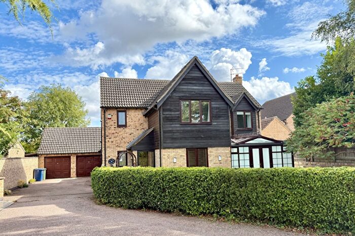 4 Bedroom Detached House For Sale In Old Court Hall, Godmanchester, PE29