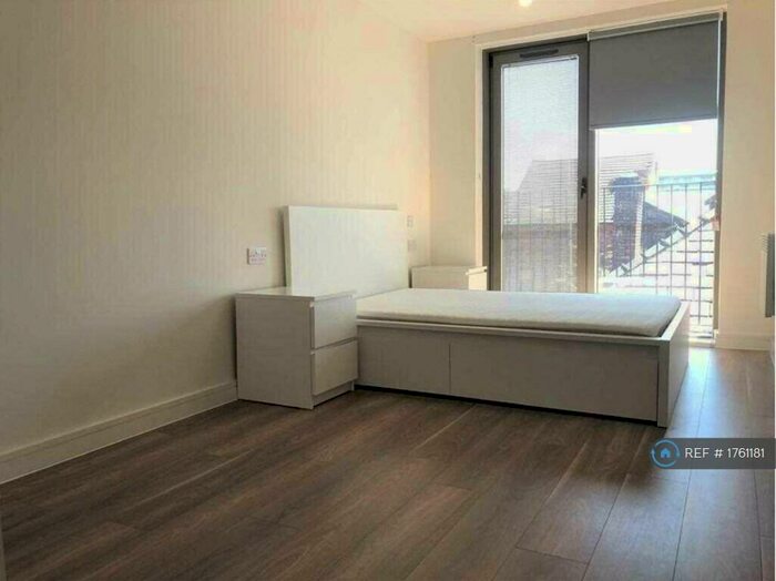 1 Bedroom Flat To Rent In Slater Place, Liverpool, L1