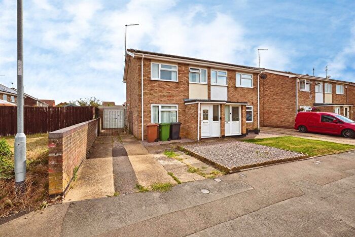 2 Bedroom Semi Detached House For Sale In Donaldson Drive, Peterborough, PE4