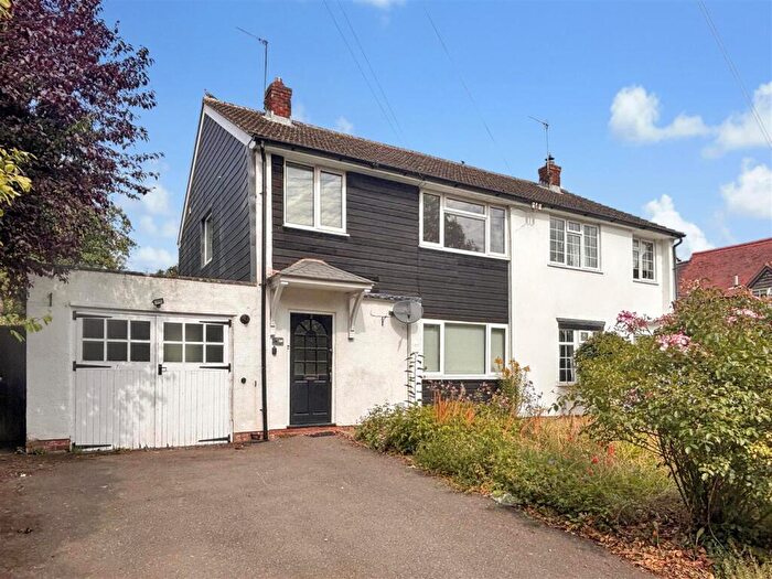 3 Bedroom Semi-Detached House For Sale In Vine Cottages, Hampton Lucy, Warwick, CV35
