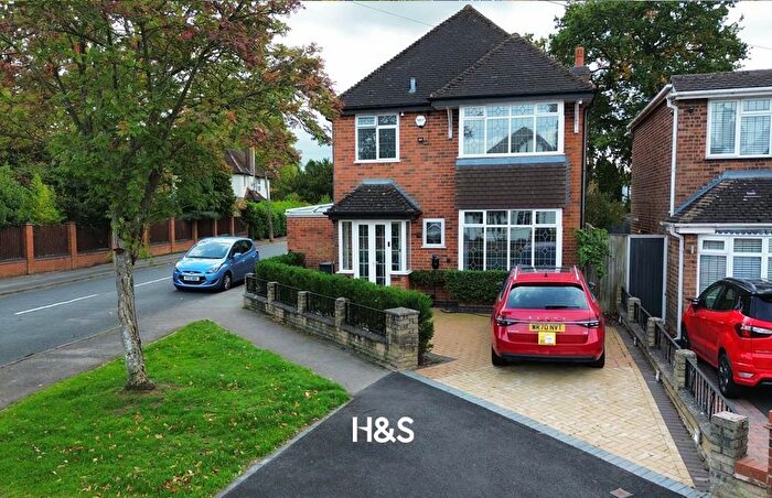 3 Bedroom Detached House For Sale In Fabian Crescent, Shirley, Solihull, B90