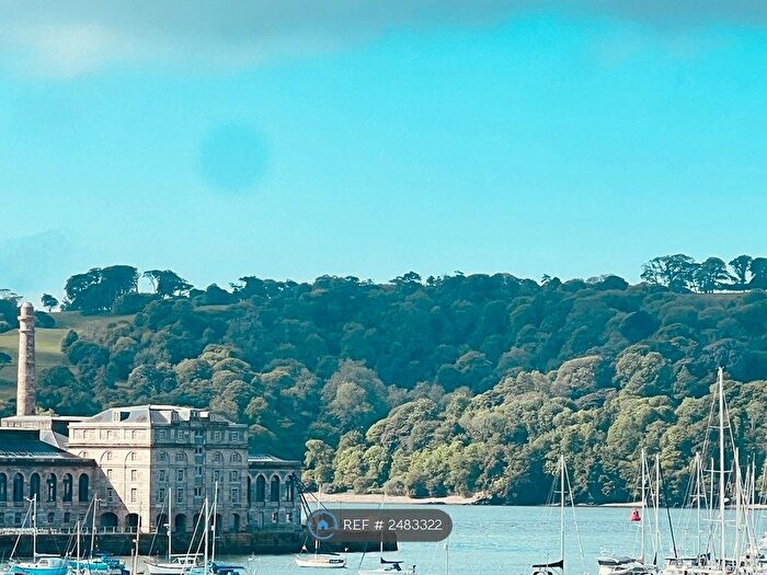 2 Bedroom Flat To Rent In Stonehall Flats, Plymouth, PL1