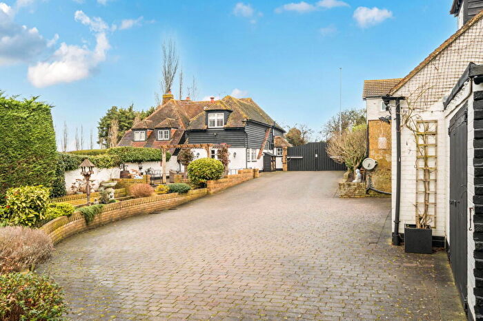 4 Bedroom Semi-Detached House For Sale In A Beautifully Renovated Grade Ii Listed Home, Packed With Period Charm And Topped Off With A Self Contained Studio, ME9