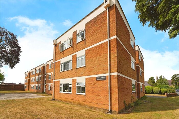 2 Bedroom Flat For Sale In Hucclecote Road, Gloucester, Gloucestershire, GL3